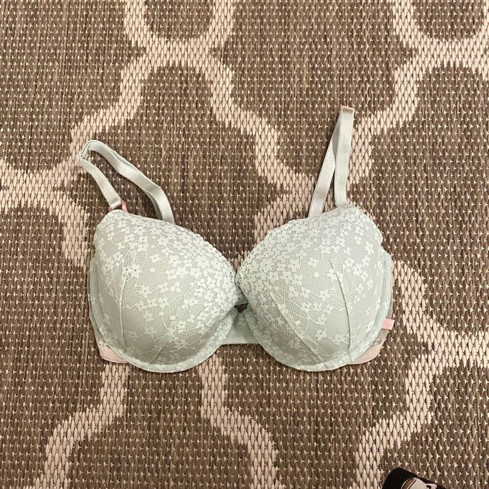 Victoria’s Secret bra lined Demi size 34D